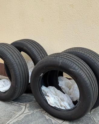 4 Michelin e.Primacy 215/60 R17 DOT 2025 – 8000 km