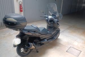 Voge SR4 max Sfida 400cc