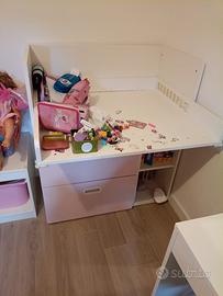 scrivania/ fasciatoio ikea