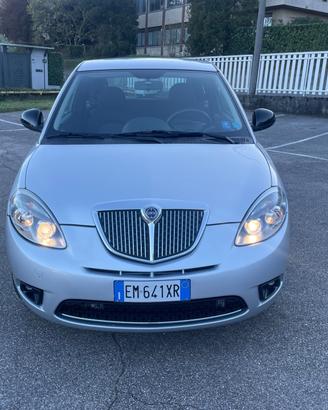 Lancia Ypsilon 1.2 69 CV 5 porte Platinum