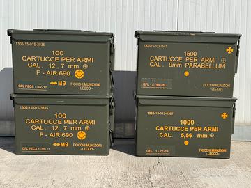 Cassette porta munizioni militari