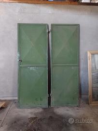 Portone coibentato e resistente