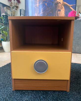 Comodino da cameretta