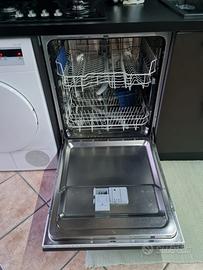 Lavastoviglie INDESIT da incasso