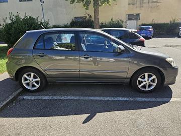 Toyota Corolla 1.4 16V 5 porte 2005