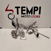 Pedane complete DX e SX + pedale cambio Yamaha R6 