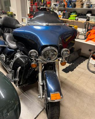 HARLEY DAVISON ELECTRA GLIDE