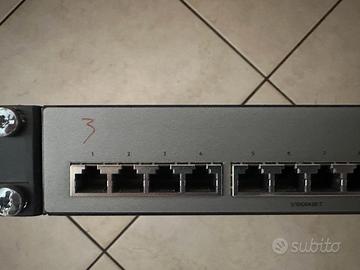 Switch HPE OfficeConnect 1950 12XGT 12 Porte 10GbE