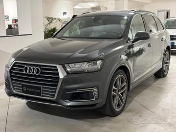 Audi Q7 e-tron 3.0 TDI quattro tiptronic Business 