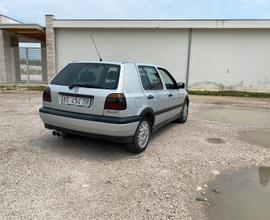 Golf 1.6 3a serie allestimento gt