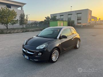 Opel Adam Rocks 1.2 70 CV tetto panoramico
