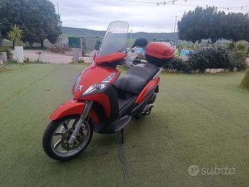Scooter Peugeot Geopolis 250