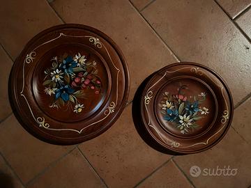 Coppia piatti in legno decorativi