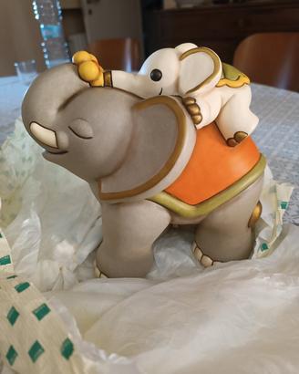 elefante grande con elefantino thun