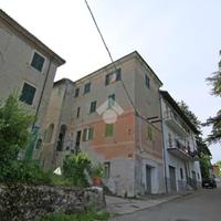 2 LOCALI A PARODI LIGURE