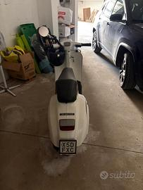 Vespa 50 Special