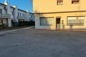 Negozio zona casello Conegliano