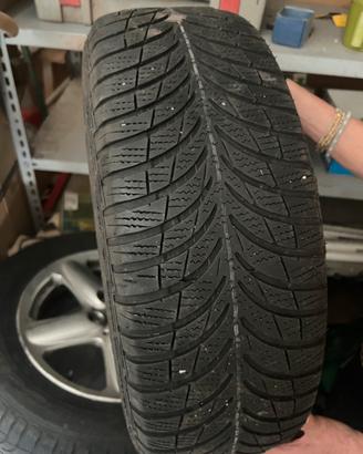 Cerchi in lega mini countryman con gomme invernali