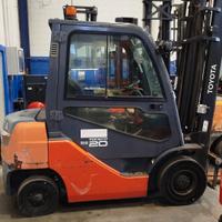 Carrello elevatore diesel 2000kg marca Toyota