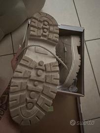 Scarpe beige