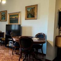 tavolo rotondo per sedute spiritiche