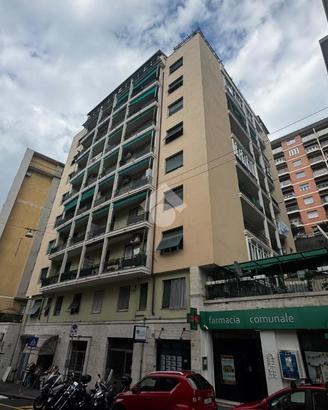 5 LOCALI A GENOVA