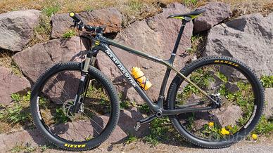 MTB bicicletta gr. L - Rocky Mountain originale