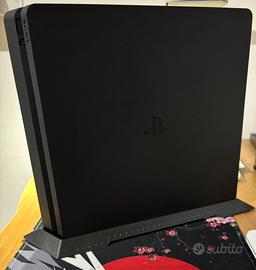 Play station 4 slim