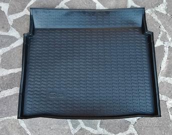 Tappetini in gomma e vasca baule audi q3 