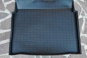 Tappetini in gomma e vasca baule audi q3 