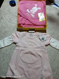 Accappatoio in spugna rosa per neonato