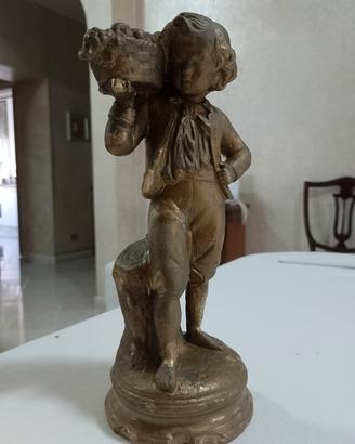 Antica Statuetta Bambino cesto in gesso XX P. Nuto