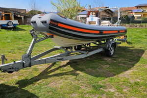 Gommone ASSO 50 con rimorchio ELLEBI 1300 kg