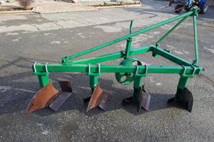 Aratro quadrivomere leggero