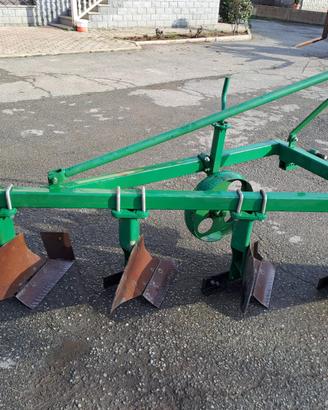 Aratro quadrivomere leggero