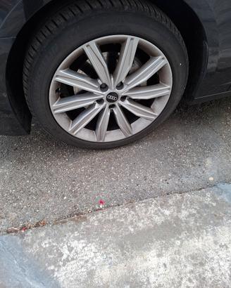 gomme e cerchi da 19 originali audi