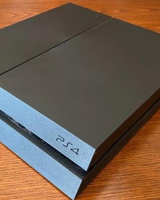 Playstation 4 con 4 giochi