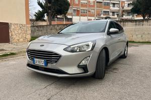 Ford Focus 1.5 120 CV station wagon 