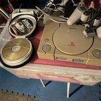 PlayStation 1 con giochi