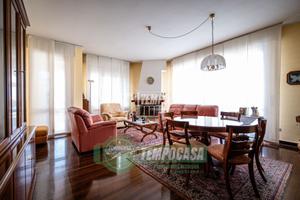 4 locali a piano alto