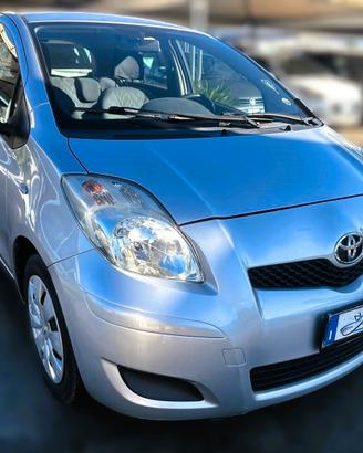 Toyota Yaris 1.4 D-4D 5 porte Sol