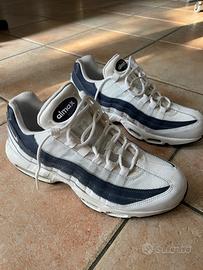 Nike Air Max Essential