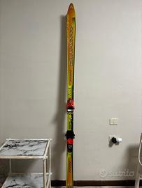 Sci Dynastar G9 con attacchi