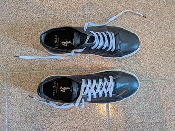 Sneakers alternative/goth