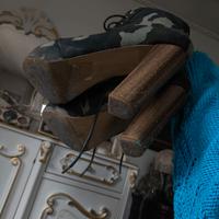 Scarpe stile Jeffrey Campbell