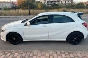 MERCEDES A200