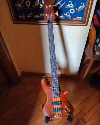 Schecter stiletto studio 4
