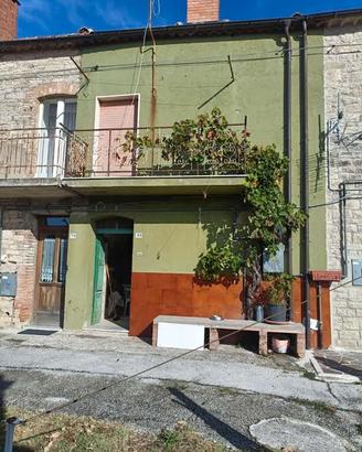 Campolieto (CB) - Casa indipendente su due livelli