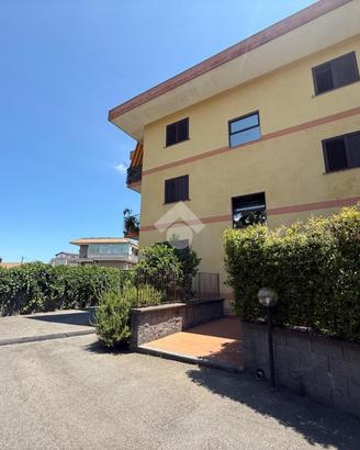 4 LOCALI A RIPOSTO