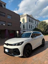 Volkswagen Tiguan 2.0 TDI 150 CV SCR DSG R-Line